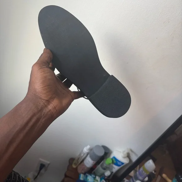 Classic Black Men's Dress Shoes - Picture 3 of 6